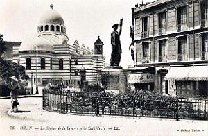 Oran - Statue de la Liberte et la Cathedrale